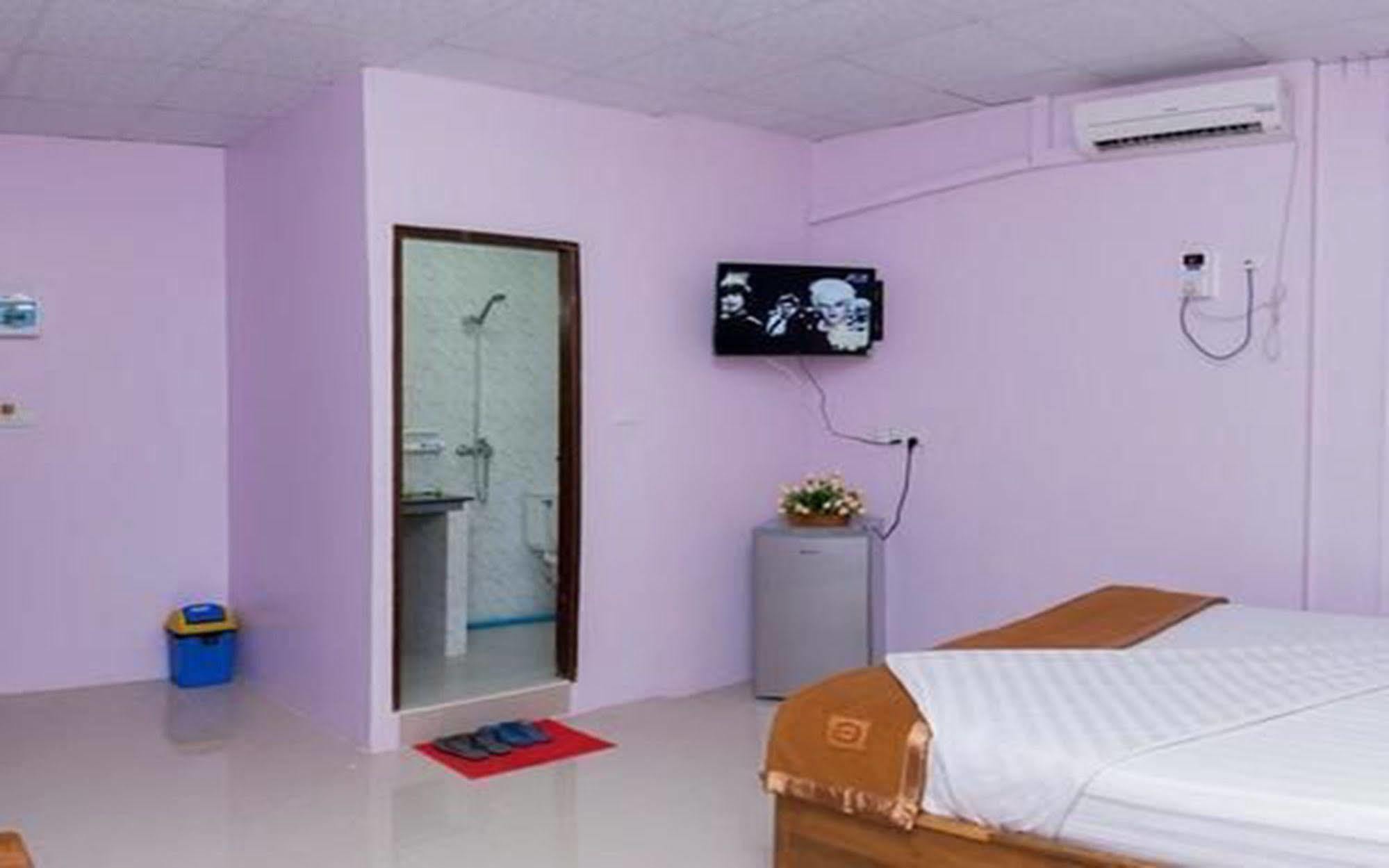 Aung Tha Pyay Hotel 3 Yangon Bagian luar foto